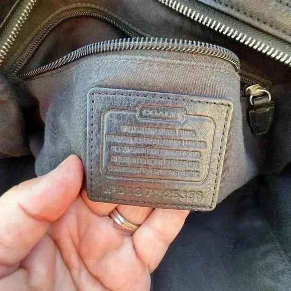 COACH Leather 2WAY Hand-bag 25350 black shoulder crossbody classic w/Tassles - Picture 4 of 11